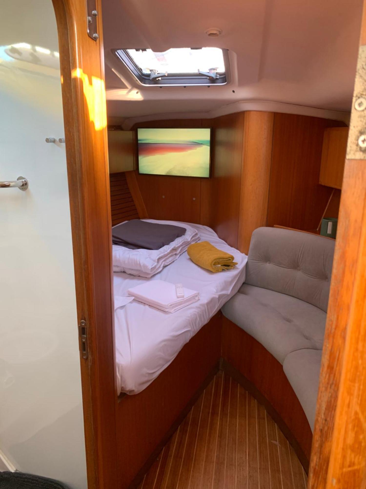 فندق Nuit Sur Un Bateau لا روشيل المظهر الخارجي الصورة